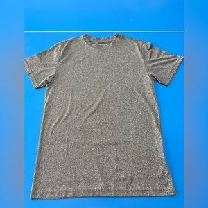 Nautica Boy’s Athletic T-Shirt. Size 14-16. Pristinene Condition.